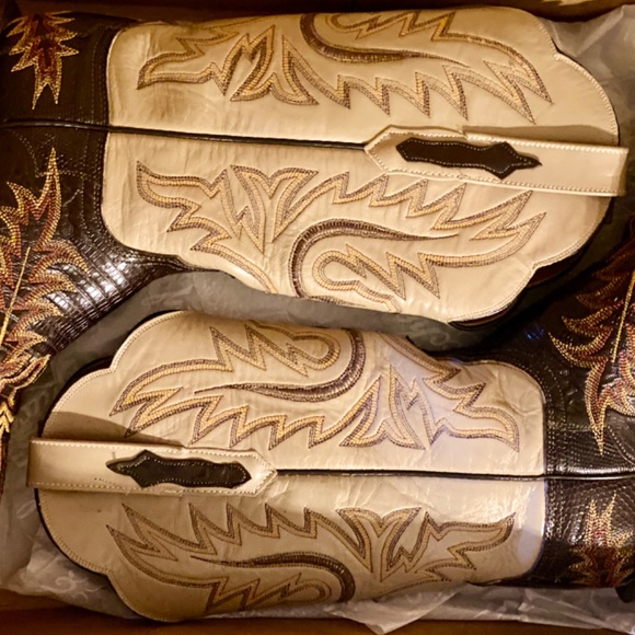 Lucchese women’s boots size W8 - Picture 5 of 9